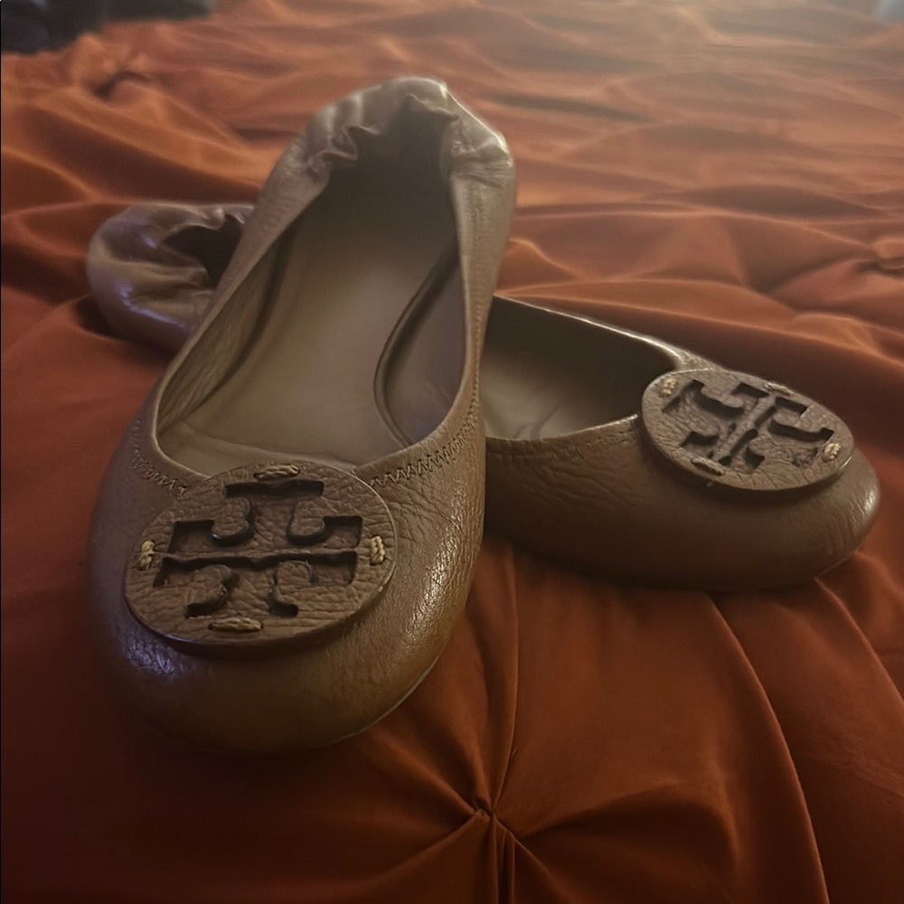 Tory Burch Women's Tan Ballet Flats